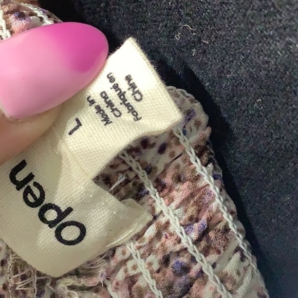 Open Edit NEW -Sz L - floral deep ruffled tiered plunge crop flowy ballon blouse - Picture 4 of 7